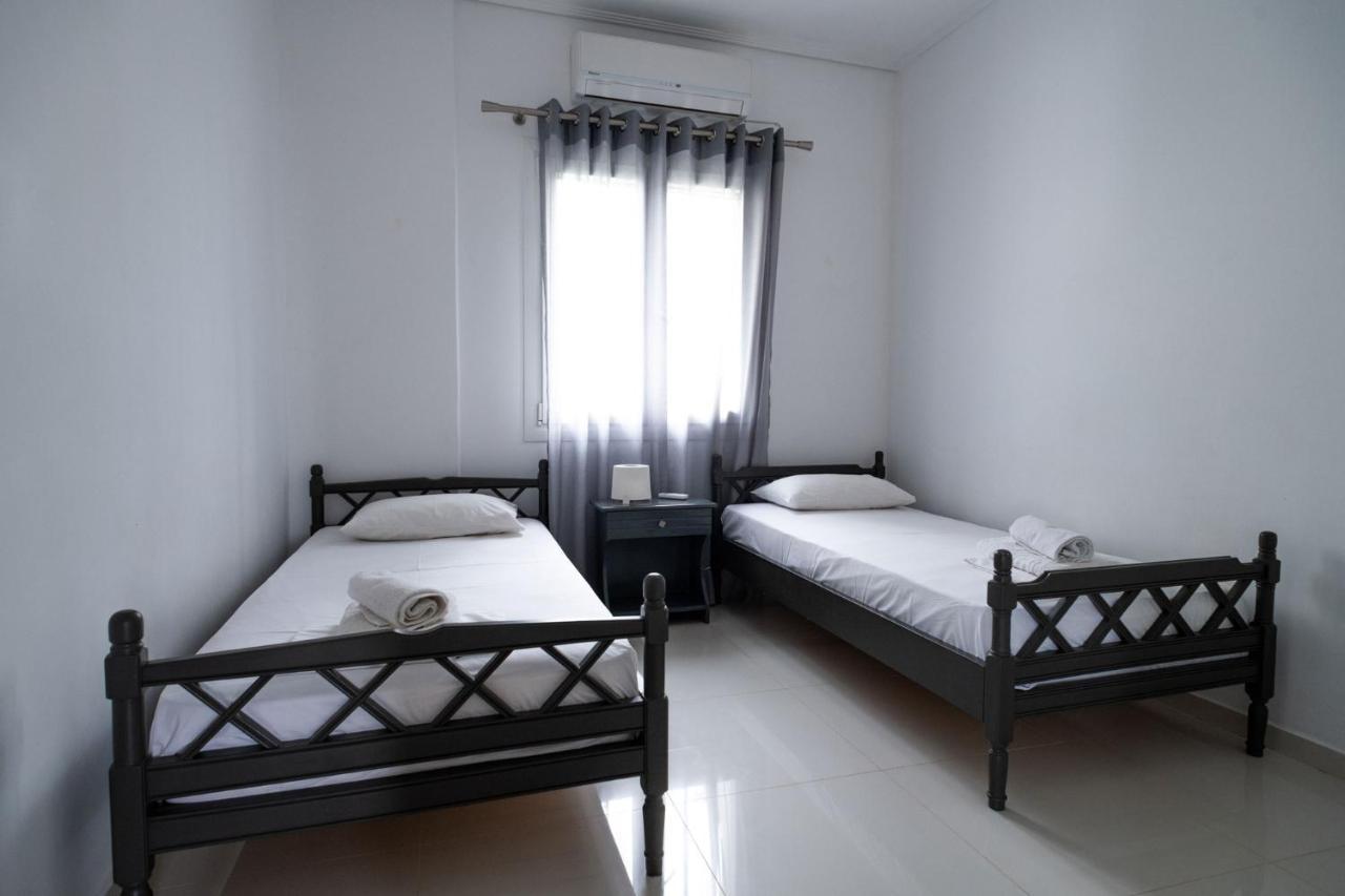 Iridanos Apartments Skiathos Town Bagian luar foto