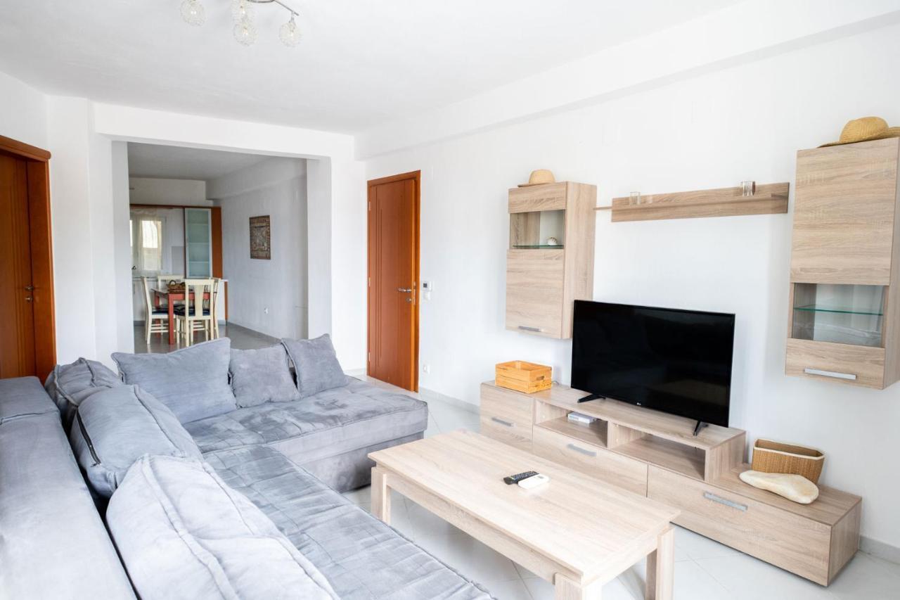 Iridanos Apartments Skiathos Town Bagian luar foto