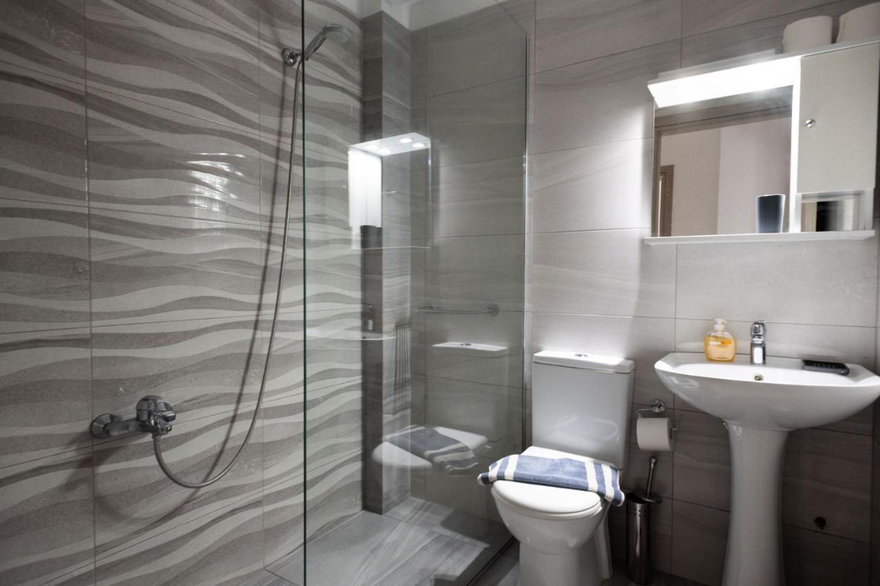 Iridanos Apartments Skiathos Town Bagian luar foto